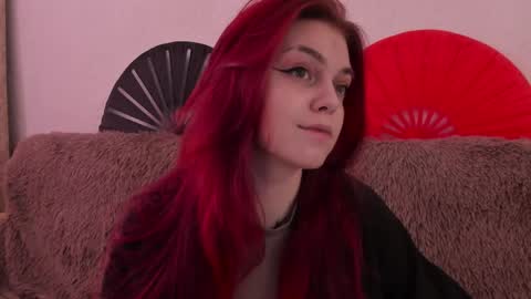 Caroline online show from April 22, 2026, 12:07 pm