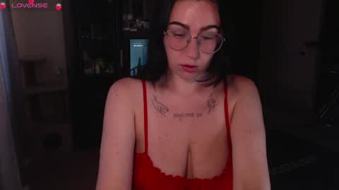 Chrissy online show from June 8, 2026, 3:51 am