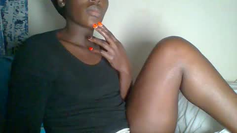 Snapshot of _clara01 chatting on January 18, 2025, 11:43 am clara online show from January 18, 2025, 11:43 am