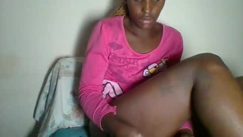 Snapshot of _clara01 chatting on February 14, 2025, 7:23 pm clara online show from February 14, 2025, 7:23 pm