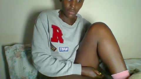 Snapshot of _clara01 chatting on March 3, 2025, 7:43 am clara online show from March 3, 2025, 7:43 am