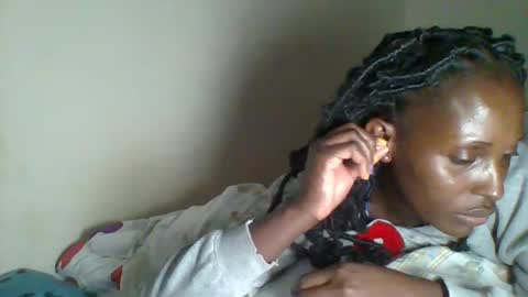 Snapshot of _clara01 chatting on March 6, 2025, 10:41 am clara online show from March 6, 2025, 10:41 am