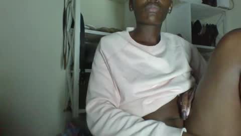 clara online show from April 17, 2026, 7:50 pm