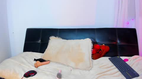  Chloe  online show from January 29, 2025, 11:25 pm