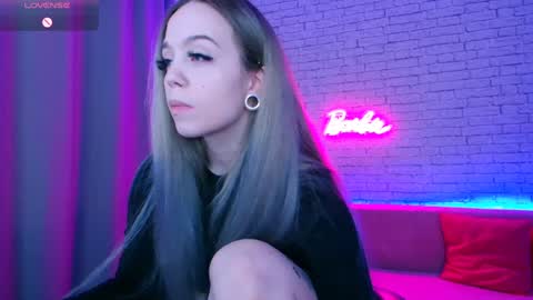 Nica online show from February 5, 2025, 5:30 am