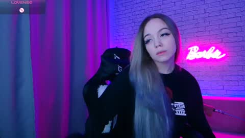 Nica online show from February 7, 2025, 1:25 am