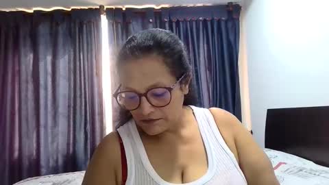 Snapshot of _cristal15 chatting on November 7, 2025, 2:17 pm _cristal15 online show from November 7, 2025, 2:17 pm