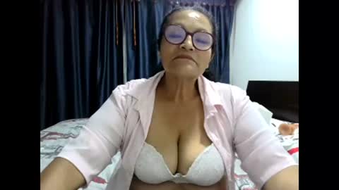 _cristal15 online show from November 11, 2025, 3:50 am