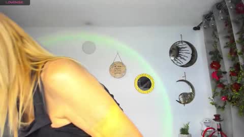  cristal ayala online show from March 16, 2026, 10:58 pm