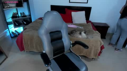 Dani online show from March 12, 2025, 3:24 am