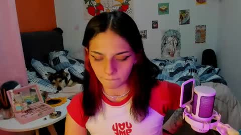 Snapshot of _dayanne_ chatting on December 15, 2024, 1:35 am Pao online show from December 15, 2024, 1:35 am