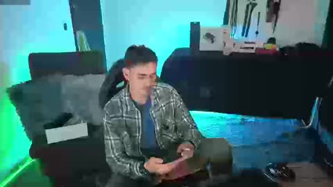 delacruz online show from March 18, 2026, 1:31 am