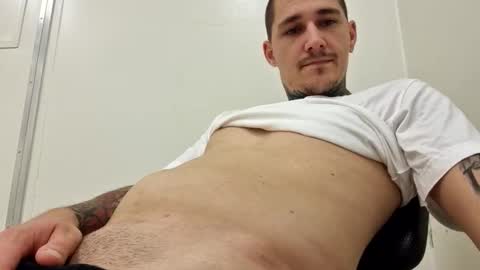 _devil_in_me_ online show from October 20, 2025, 2:23 am