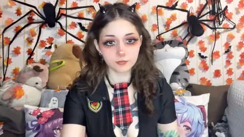 Snapshot of _devilbaby chatting on September 24, 2025, 6:33 pm Kate online show from September 24, 2025, 6:33 pm