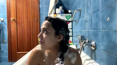 Snapshot of _elena_barra chatting on January 13, 2025, 6:38 pm  elena barra online show from January 13, 2025, 6:38 pm