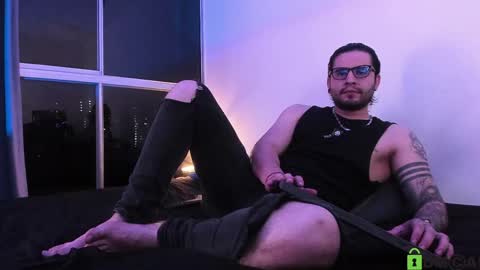 Snapshot of _elon_coxx_ chatting on April 26, 2026, 4:32 am - online show from April 26, 2026, 4:32 am