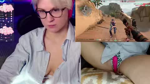 chloue and Gretta online show from December 1, 2025, 7:08 pm