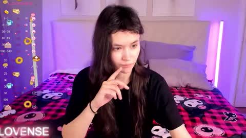 _emily__strike_ online show from February 2, 2026, 10:25 am