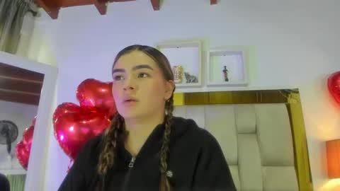 Isabella online show from February 17, 2025, 12:59 pm