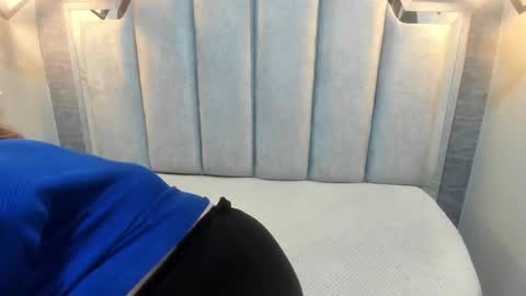 Snapshot of _emily_rosee_ chatting on September 24, 2025, 11:46 am Emily  online show from September 24, 2025, 11:46 am