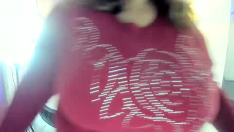 Snapshot of _emily_rosee_ chatting on October 15, 2025, 11:21 am Emily  online show from October 15, 2025, 11:21 am