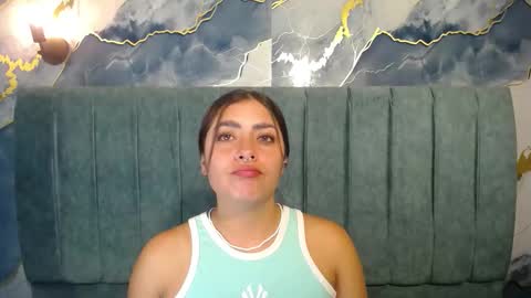 Snapshot of _emma_diamond_ chatting on October 22, 2025, 2:23 am Emma online show from October 22, 2025, 2:23 am