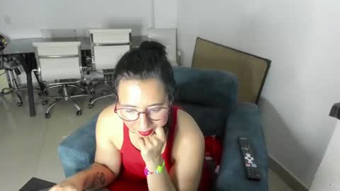 Emma online show from December 29, 2024, 1:24 am