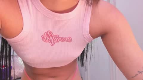 Snapshot of _emmabell_ chatting on January 6, 2026, 1:59 pm EMMA online show from January 6, 2026, 1:59 pm