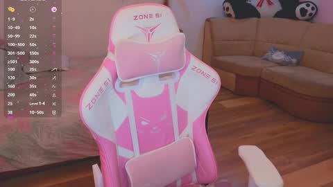 Snapshot of _evellyn_ chatting on January 9, 2025, 3:36 am Evie online show from January 9, 2025, 3:36 am