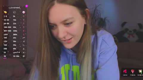 Snapshot of _evellyn_ chatting on January 12, 2025, 8:36 am Evie online show from January 12, 2025, 8:36 am