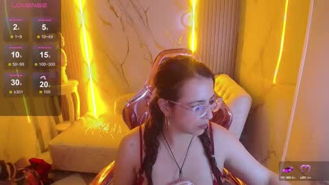  evoni  online show from October 7, 2025, 12:57 pm