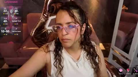  evoni  online show from November 10, 2025, 7:57 pm