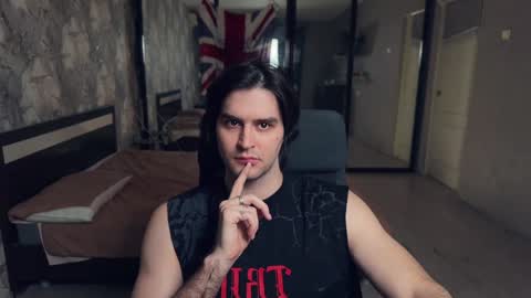 Snapshot of _fatrabbit chatting on December 4, 2024, 2:37 pm Keanu online show from December 4, 2024, 2:37 pm