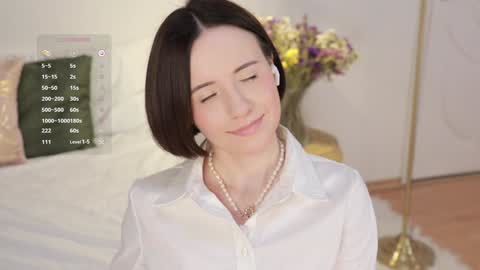 Snapshot of _female_essence_ chatting on December 20, 2024, 11:58 pm Essie online show from December 20, 2024, 11:58 pm