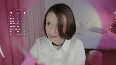 Snapshot of _female_essence_ chatting on January 23, 2025, 1:51 am Essie online show from January 23, 2025, 1:51 am