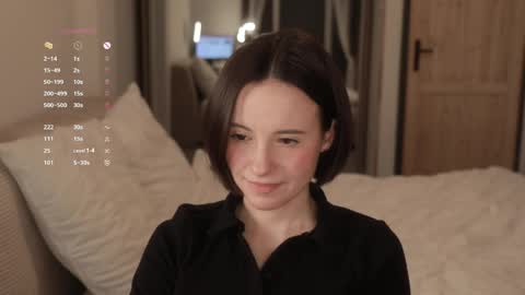 Snapshot of _female_essence_ chatting on March 2, 2026, 6:48 pm Essie online show from March 2, 2026, 6:48 pm