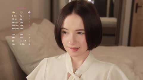 Essie  online show from March 22, 2026, 6:22 pm