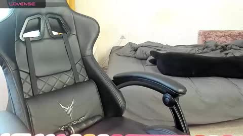 Alis online show from October 11, 2025, 6:12 am