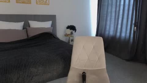 Iren online show from April 15, 2026, 1:29 pm