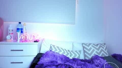 Gabby online show from December 1, 2025, 2:44 pm