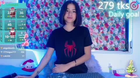 Gwen online show from December 28, 2024, 9:09 am