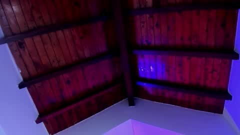 Hanna Botero online show from March 21, 2026, 7:17 pm