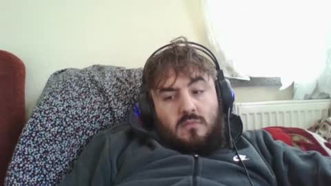  hasanhz.  online show from December 4, 2025, 10:24 am