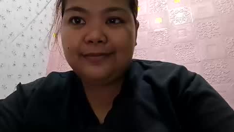 _hershey003 online show from November 23, 2025, 9:53 am