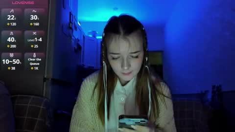 Snapshot of _hey_scarlett_ chatting on December 19, 2024, 10:24 am _hey_scarlett_ online show from December 19, 2024, 10:24 am