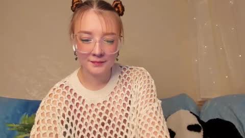 Snapshot of _hey_scarlett_ chatting on January 22, 2025, 12:59 am _hey_scarlett_ online show from January 22, 2025, 12:59 am