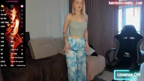 Snapshot of _hey_scarlett_ chatting on February 27, 2025, 3:36 am _hey_scarlett_ online show from February 27, 2025, 3:36 am