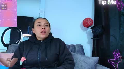 Honey online show from September 15, 2025, 12:27 pm