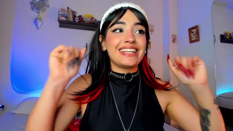 Snapshot of _hotpink chatting on January 7, 2025, 1:49 am Jenn online show from January 7, 2025, 1:49 am