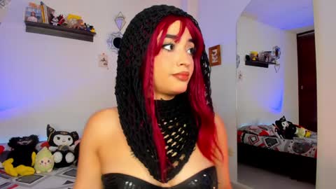 Snapshot of _hotpink chatting on January 9, 2025, 10:41 pm Jenn online show from January 9, 2025, 10:41 pm